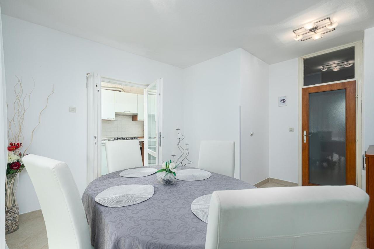 Dea B4+1 Apartment Porec Exterior photo